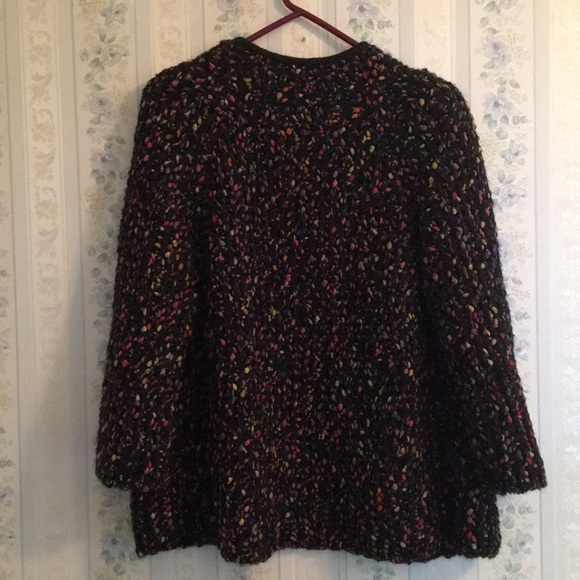 Leo & Nicole Sweater - Picture 4 of 4